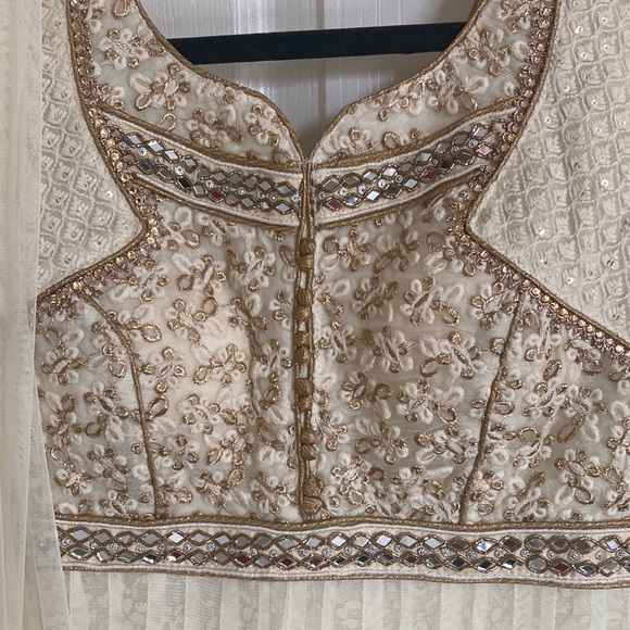 Royal Gold Floral Anarkali Churidar Gown - Picture 3 of 13